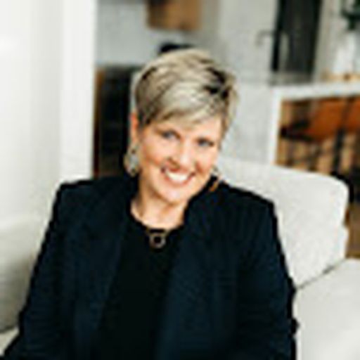 Karen Murray