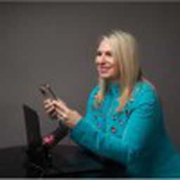 Deanna Kuempel (she/her)